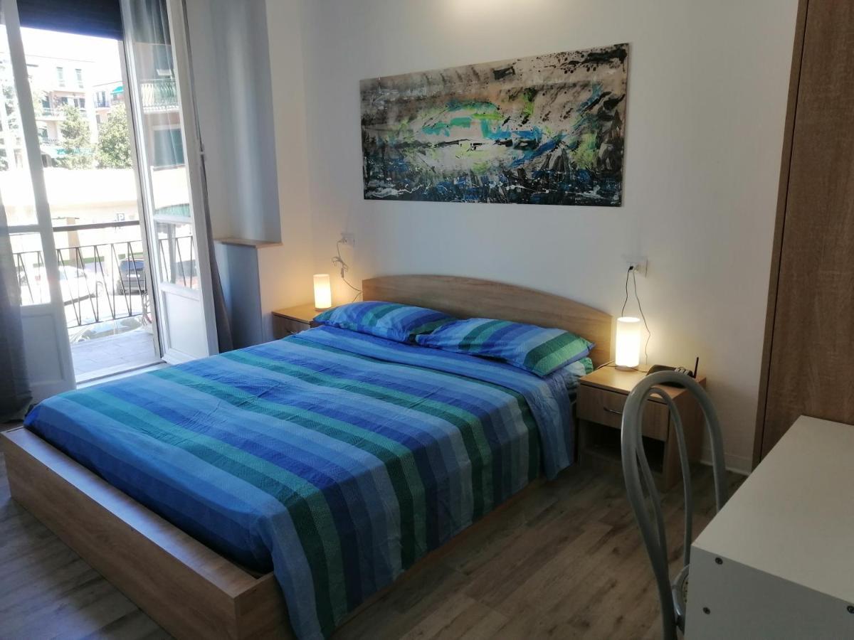 Albergo Blue Fish ألبيسولا سوبيريوري المظهر الخارجي الصورة