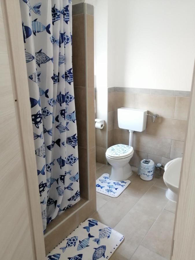 Albergo Blue Fish ألبيسولا سوبيريوري المظهر الخارجي الصورة