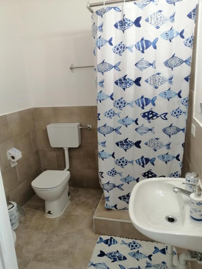 Albergo Blue Fish ألبيسولا سوبيريوري المظهر الخارجي الصورة